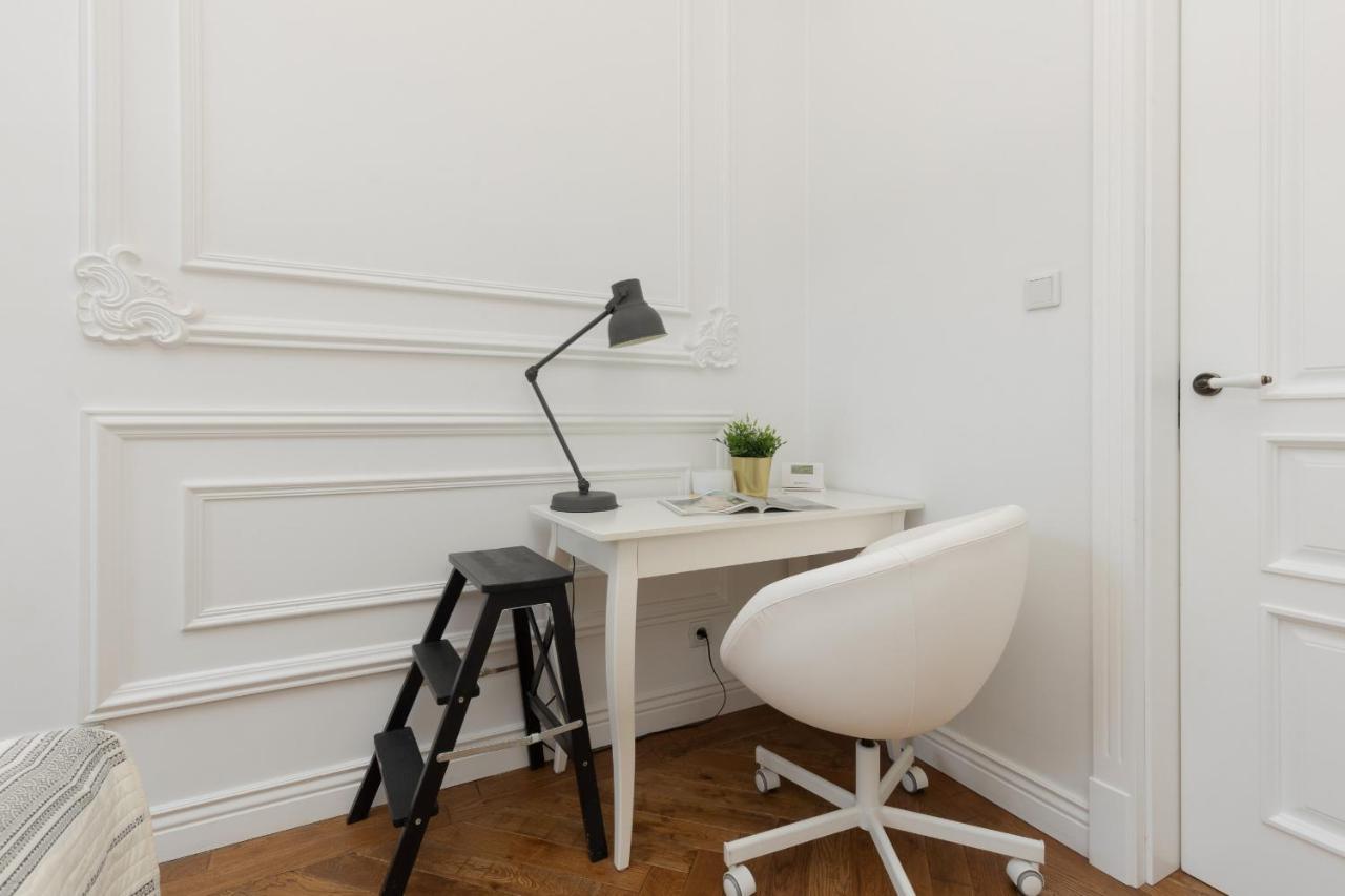 Apartment Strzelecka Old Town Cracow By Renters Prestige Cracóvia Exterior foto